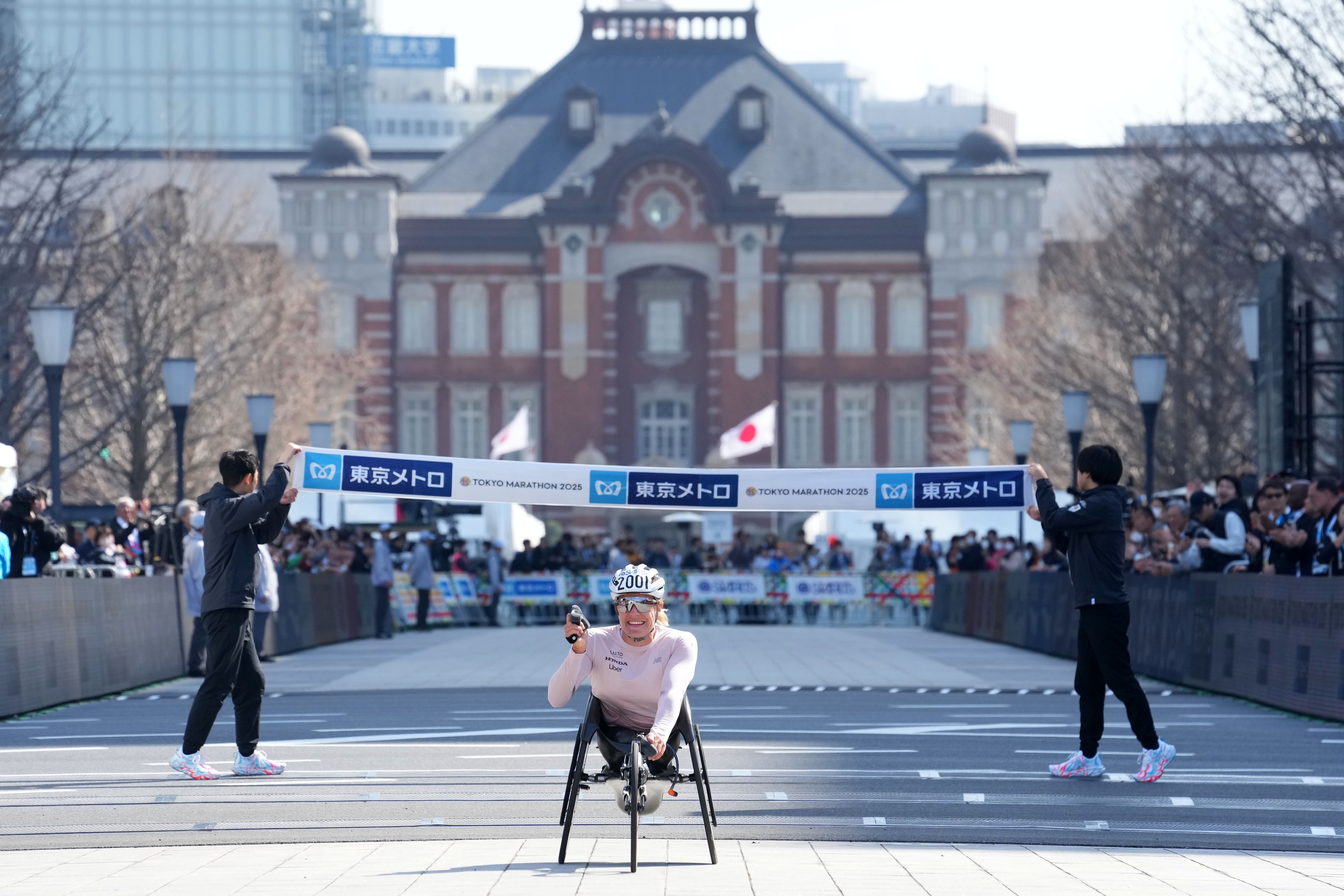 車いす女子1位_1.jpg